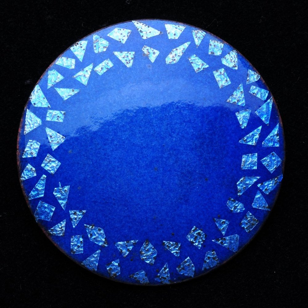 Vintage Enamel Royal Blue enamel pin / brooch